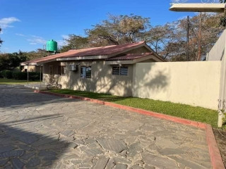 2-bedroom-flat-for-rent-in-rhodes-park