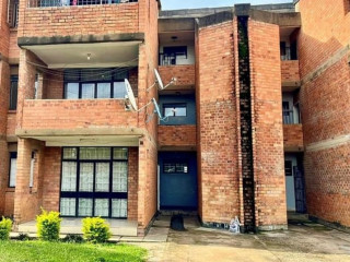 3 Bedroom Flat For Sale In Longacres