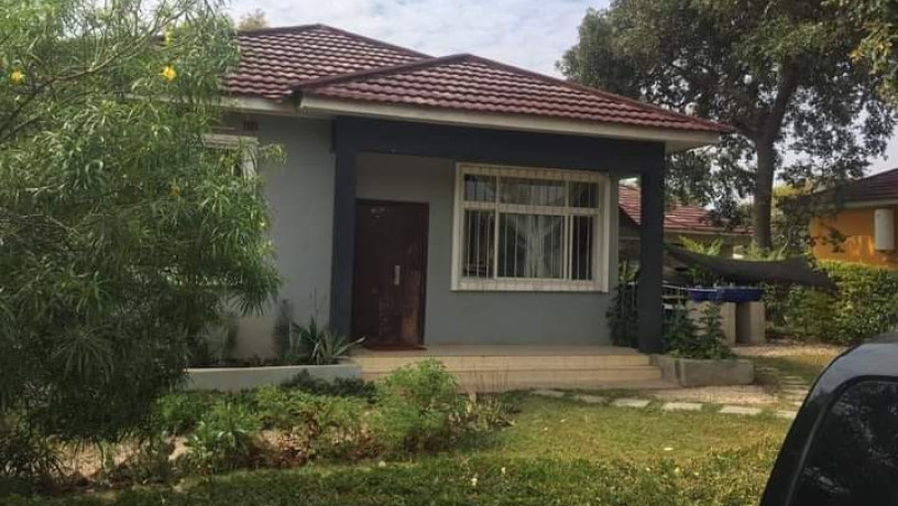 2-bedroom-house-for-sale-in-silverest-big-2