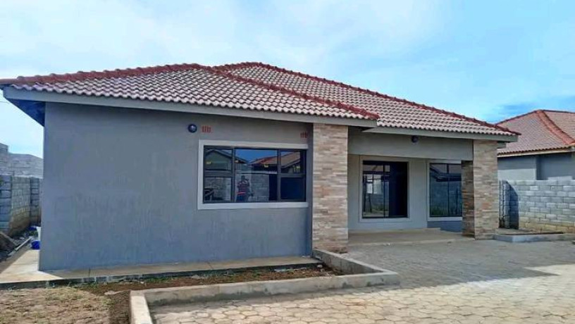 beautiful-house-in-new-kasama-lusaka-big-0