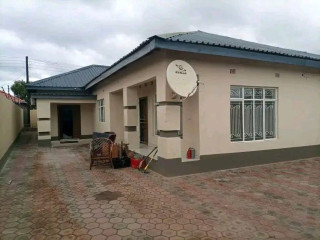 4 Bedroom House For Rent In Salama Park