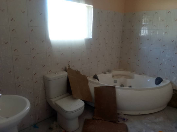 beautiful-4-bedroom-stand-alone-house-in-salama-park-big-5