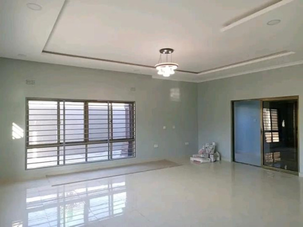 4-bedroom-house-for-sale-in-salama-park-big-8