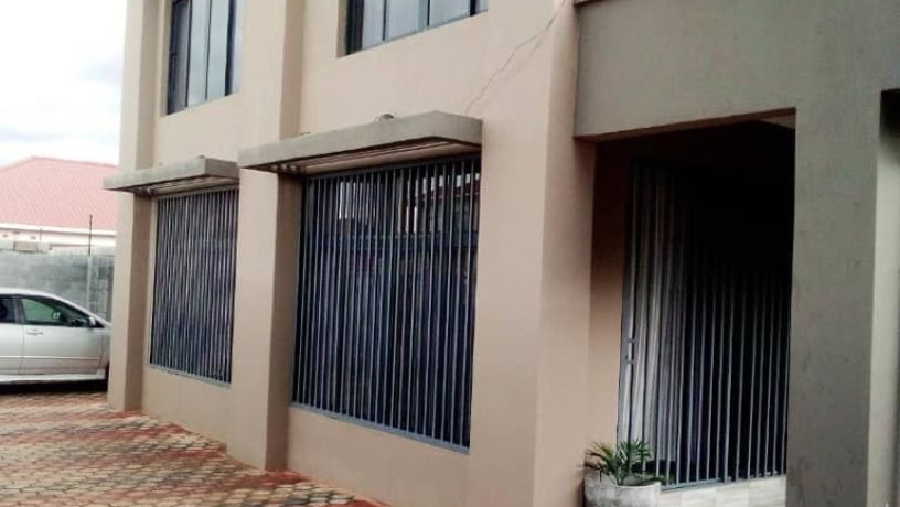 luxurious-3-bedroom-flats-for-sale-in-salama-park-big-3