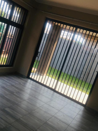 luxurious-3-bedroom-flats-for-sale-in-salama-park-big-8