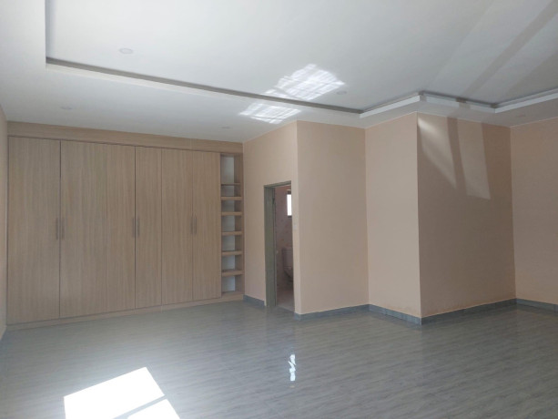 4-bedroom-house-for-sale-in-salama-park-big-6