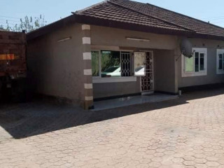 3-bedroom-house-for-rent-in-woodlands