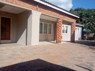 3 Bedroom Flats For Sale in Chalala