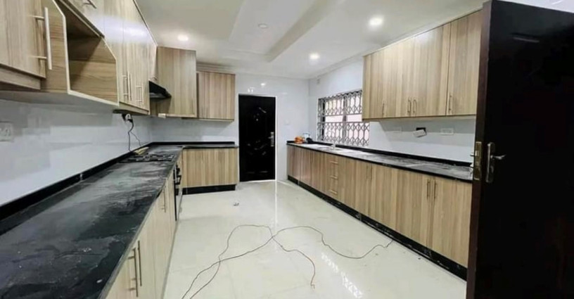 4-bedroom-house-for-sale-in-phi-big-1