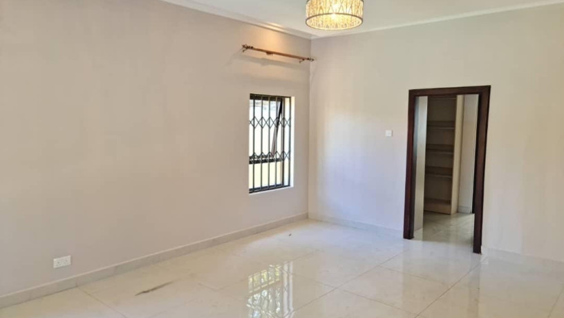 4-bedroom-house-for-rent-in-woodlands-big-8