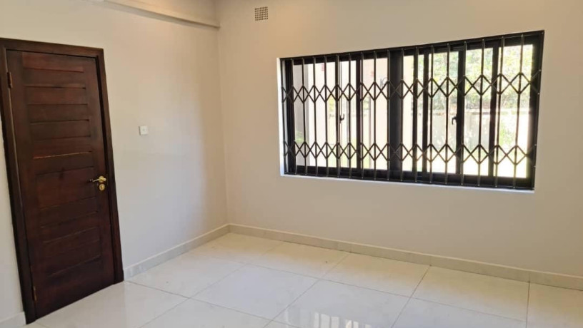 4-bedroom-house-for-rent-in-woodlands-big-3