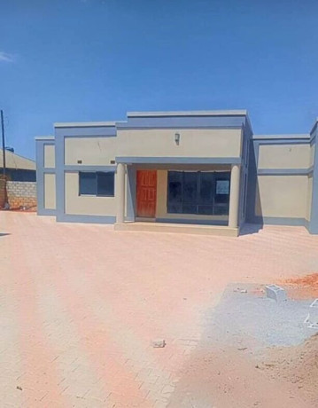 2-bedroom-flat-for-rent-in-lilayi-estate-big-7