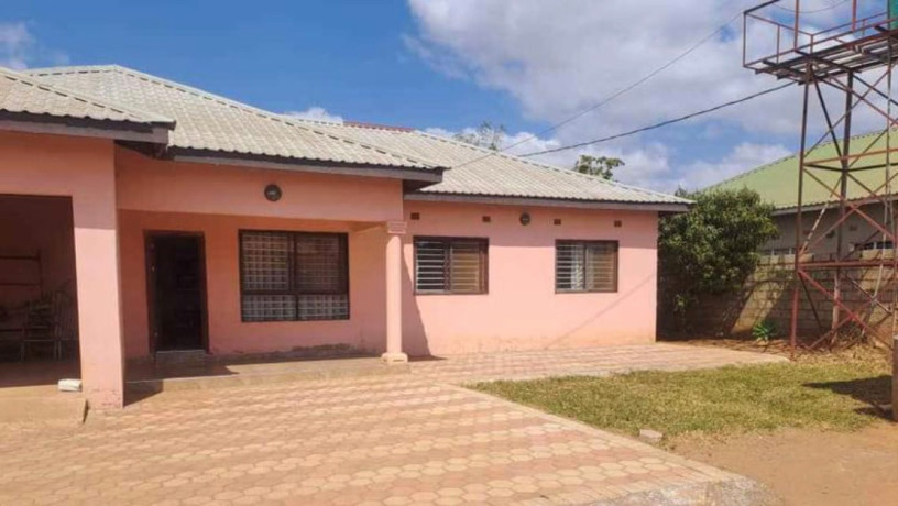 3-bedroom-flat-for-rent-in-chalala-big-1