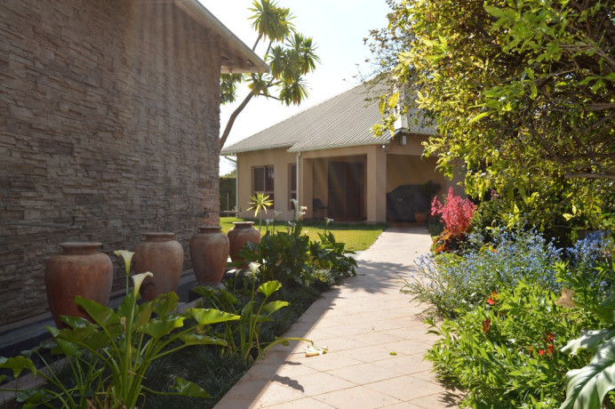 3-bedroom-house-for-sale-in-lilayi-big-3