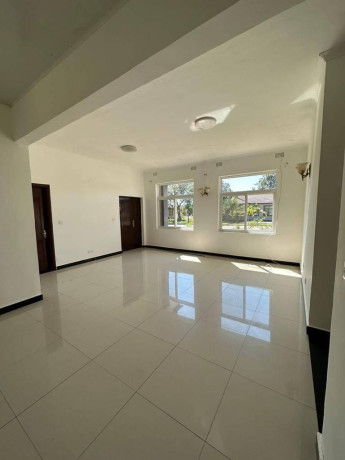 5-bedroom-house-for-sale-in-silverest-big-7