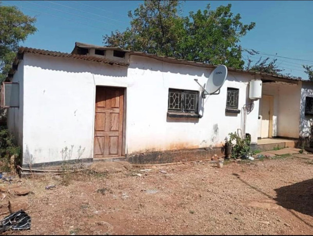 4-bedroom-house-for-rent-in-woodlands-big-2