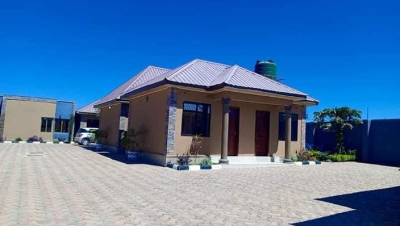 lodge-for-sale-in-shantumbu-big-6