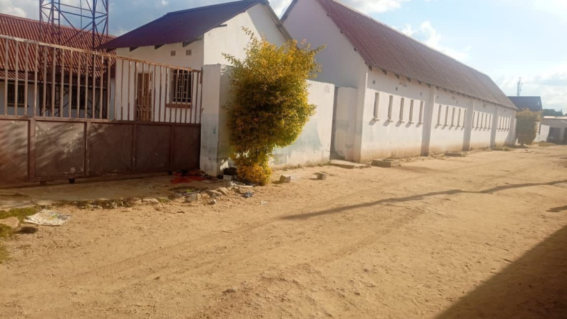 school-for-sale-in-ibex-hill-big-0