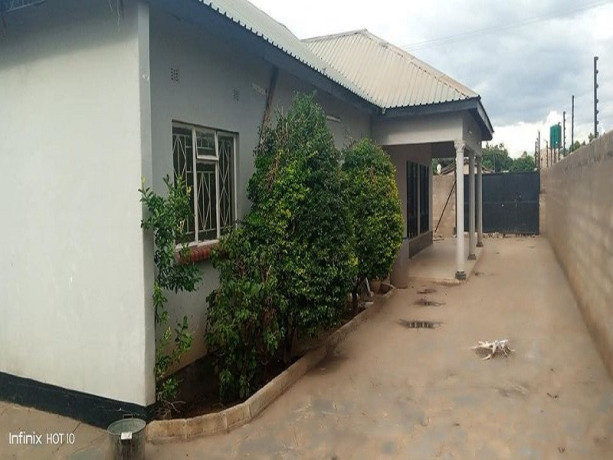 3-bedroom-house-for-sale-in-chalala-big-4