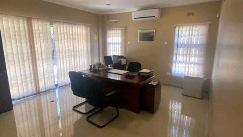 office-space-for-sale-in-rhodespark-big-2