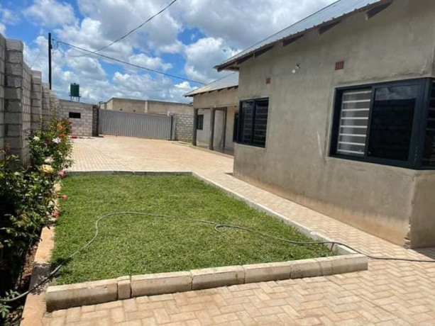 4-bedroom-stand-alone-house-for-sale-in-waterfalls-big-4