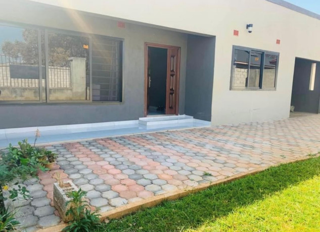 2-bedroom-flats-for-sale-in-ibex-meanwood-big-2