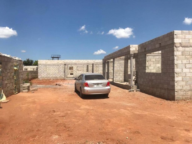 4-incomplete-flats-in-lilatyi-estates-big-0