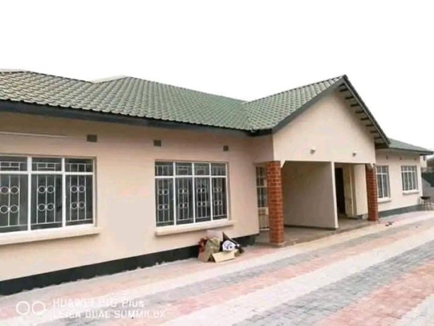 3-bedroom-flat-for-rent-in-libala-south-big-5