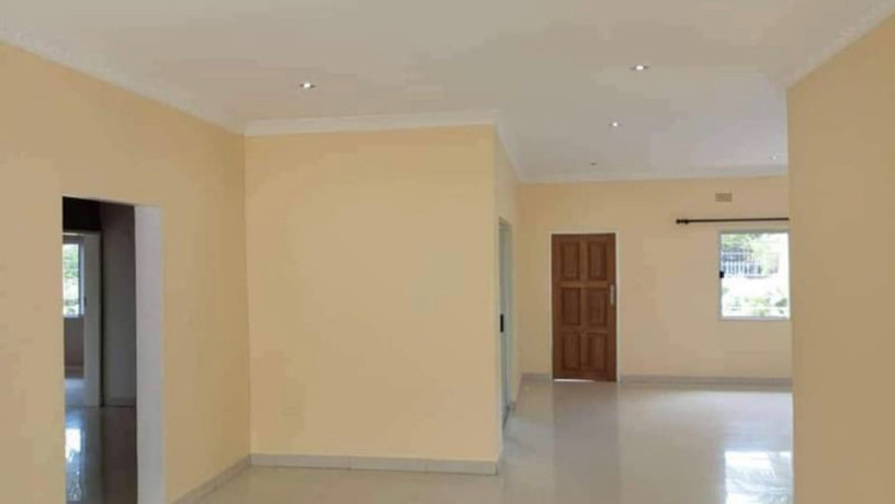 3-bedroom-flat-for-rent-in-ibex-hill-big-2