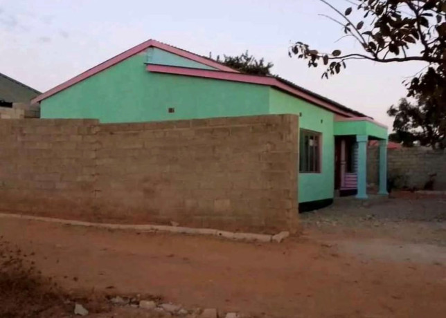 2-bedroom-house-for-sale-in-6-miles-big-2