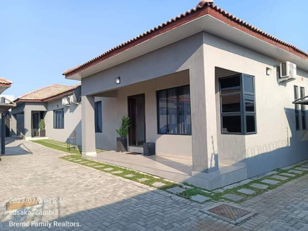 5-by-2-bedroom-flats-for-sale-in-ibex-hill-big-0