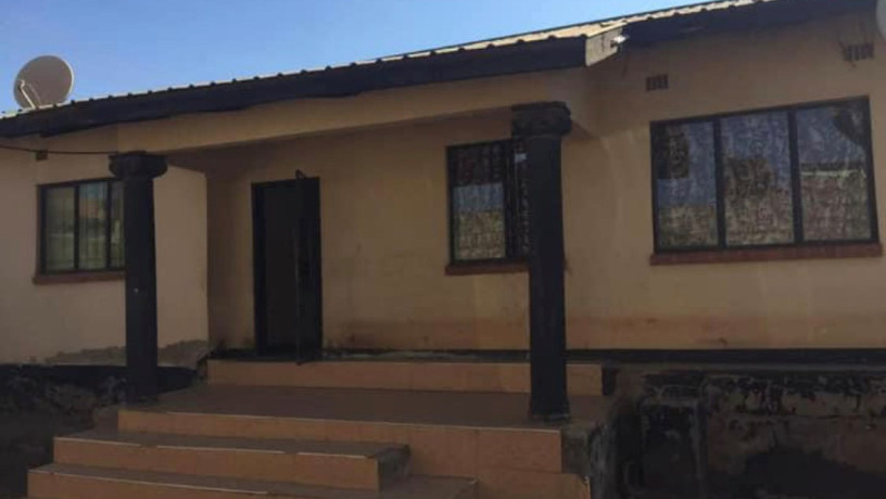 3-bedroom-flat-for-sale-in-chalala-big-4