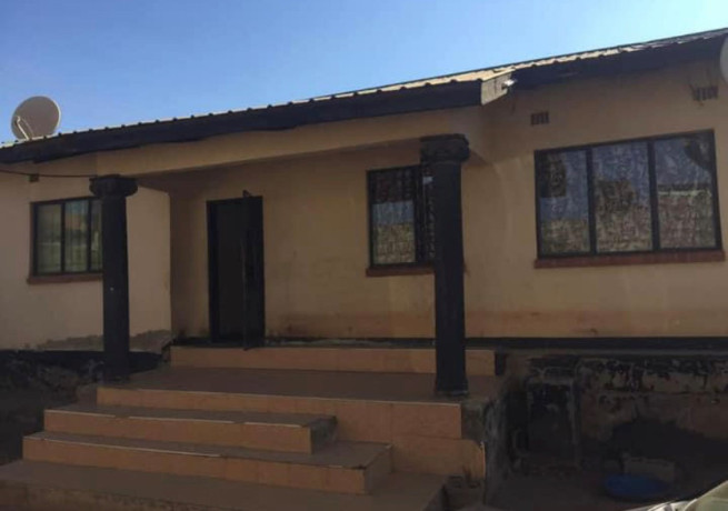 3-bedroom-flat-for-sale-in-chalala-big-4