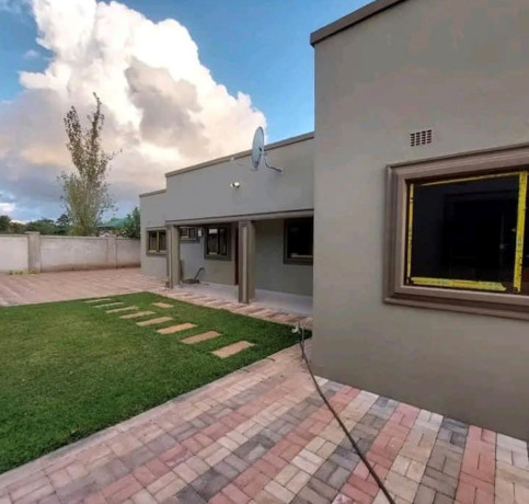 3-bedroom-flats-for-sale-in-new-kasama-big-6