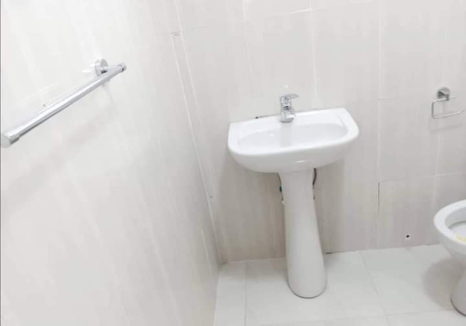 3-bedroom-flat-for-rent-in-makeni-majoru-big-4