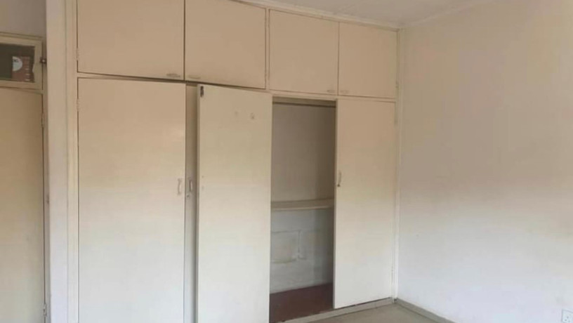 2-bedroom-flat-for-rent-in-kabulonga-big-4