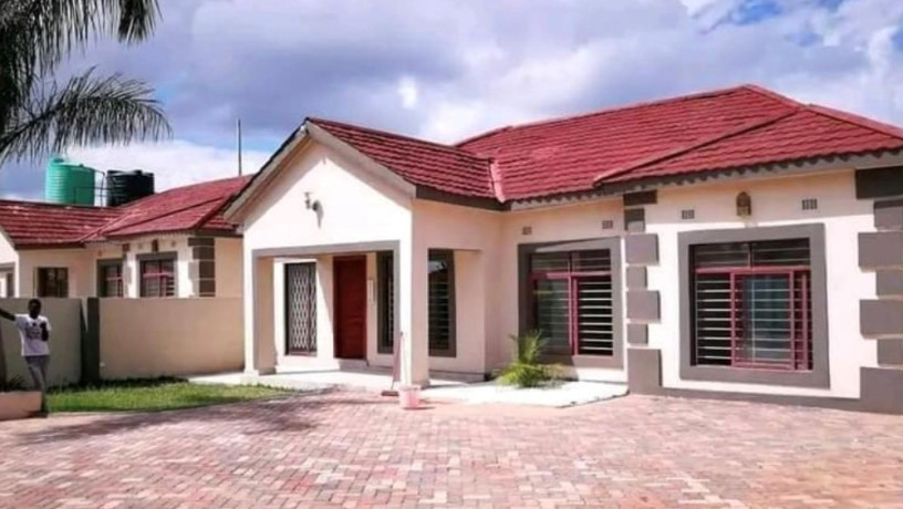 3-bedroom-flat-for-rent-in-kabulonga-big-0