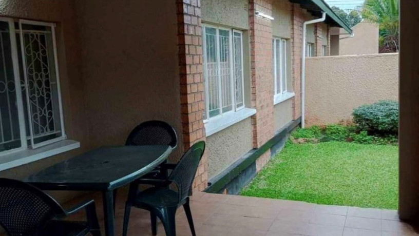 3-bedroom-flat-for-rent-in-kabulonga-big-6