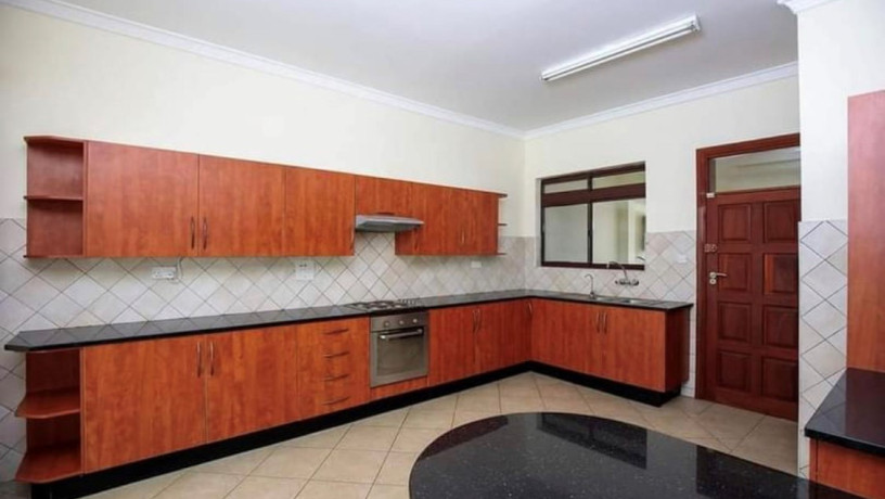 beautiful-furnished-2-and-3-bedroom-apartments-in-kabulonga-big-2