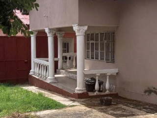 3-bedroom-flat-for-rent-in-olympia