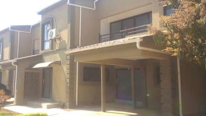 4-bedroom-flat-for-rent-in-makeni-big-0