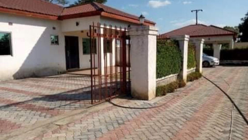 4-bedroom-flats-for-rent-in-makeni-big-0