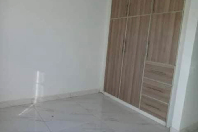 4-bedroom-flats-for-rent-in-makeni-big-2