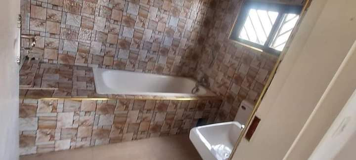 3-bedroom-house-for-rent-in-makeni-majoru-big-6