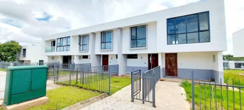 2-bedroom-flat-for-rent-in-ibex-hill-big-2