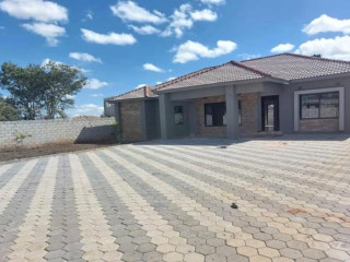 4 Bedroom House For Sale In New Kasama