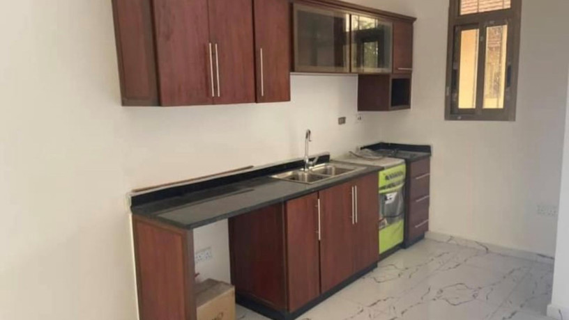 2-bedroom-flat-for-rent-in-roma-big-4