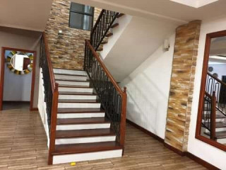 luxurious-5-bedroom-house-for-sale-in-roma
