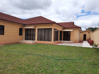 4 Bedroom Executive House for Sale in Roma Park