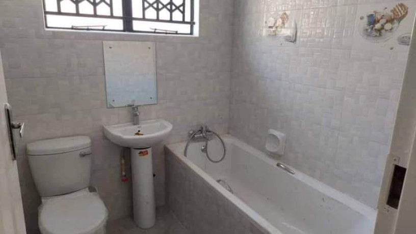 2-bedroom-flat-for-rent-in-chalala-big-6